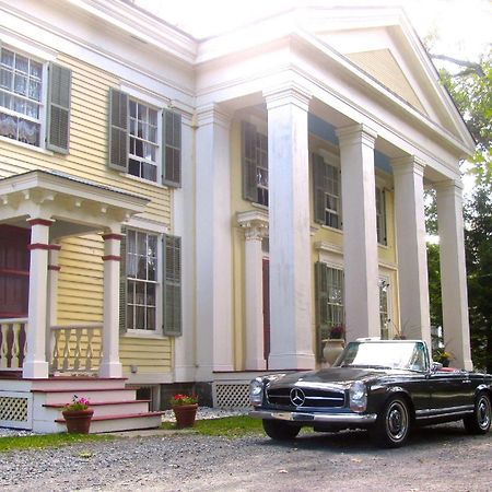 Oakcliff Bed And Breakfast Halfmoon 외부 사진