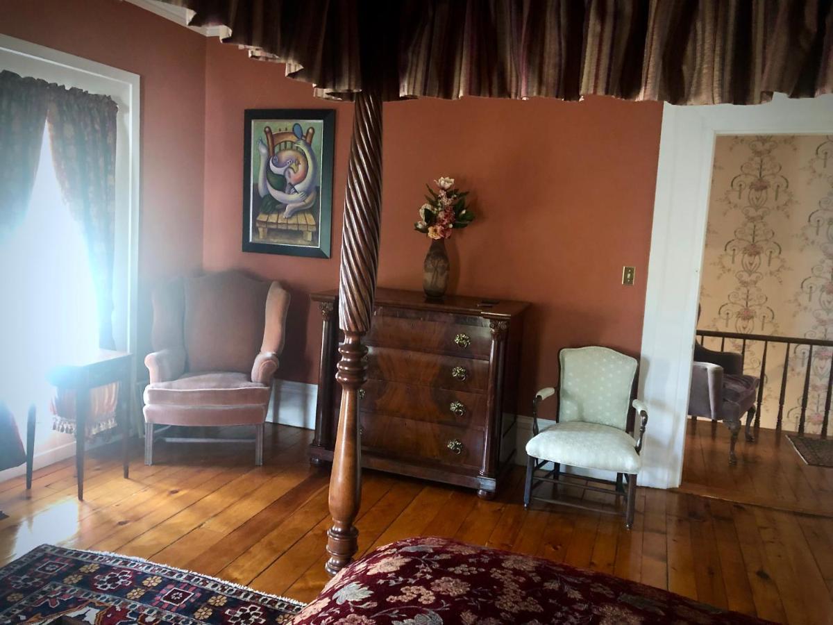 Oakcliff Bed And Breakfast Halfmoon 외부 사진