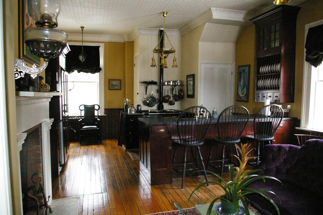 Oakcliff Bed And Breakfast Halfmoon 외부 사진
