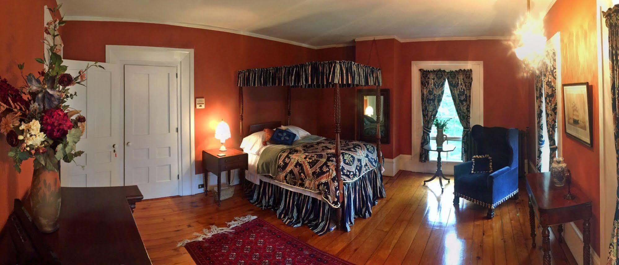 Oakcliff Bed And Breakfast Halfmoon 외부 사진