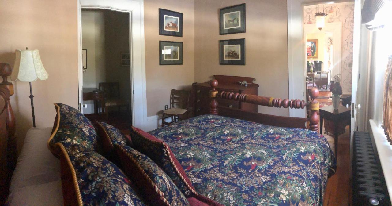 Oakcliff Bed And Breakfast Halfmoon 외부 사진